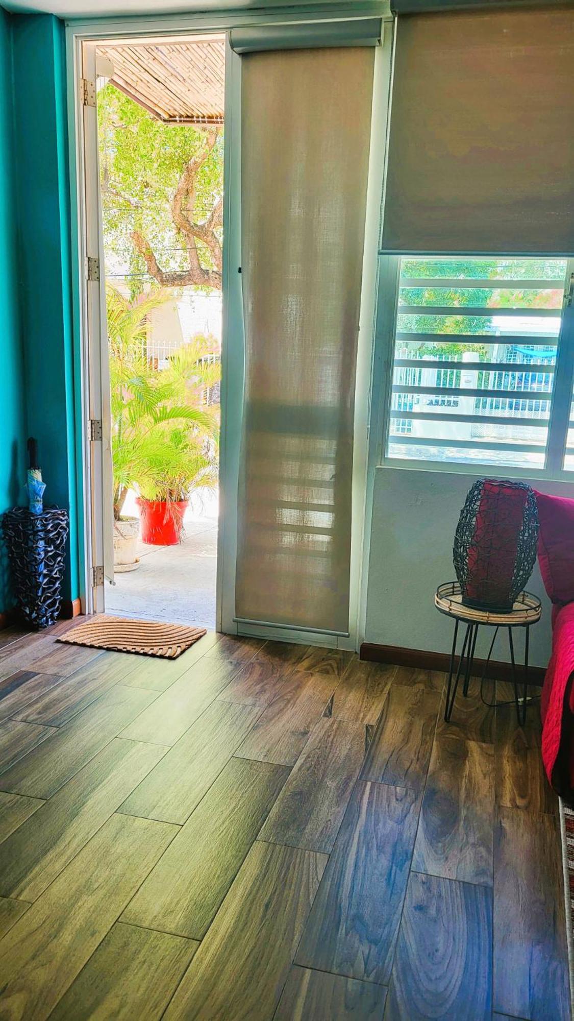 Cozybeach Large 1Bdrapt 50 Steps From Atlantic Ocean Private Street Between Ocean Park & Isla Verde 5 Mins From Airport San Juan Buitenkant foto